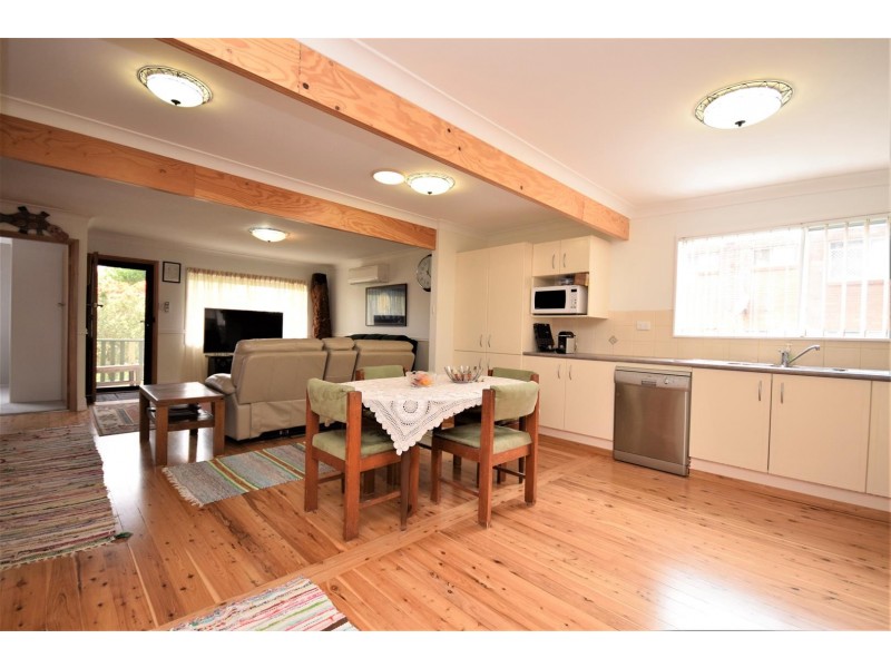 17 Ferry Lane, Nowra NSW 2541