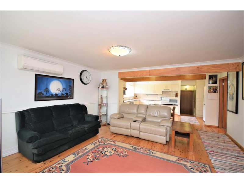 17 Ferry Lane, Nowra NSW 2541