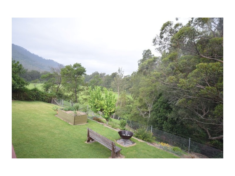 31 Kongoola Avenue, Cambewarra NSW 2540