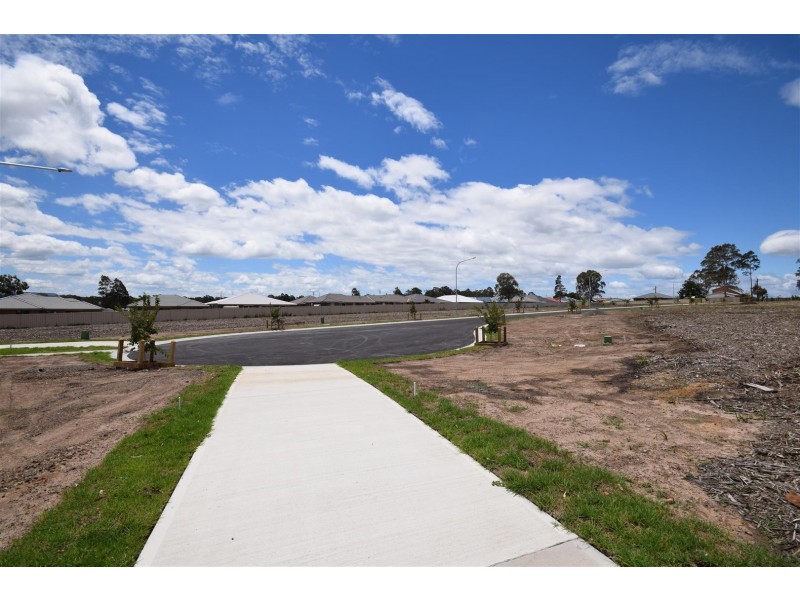 17 (Lot 18) Evergreen Place, South Nowra NSW 2541