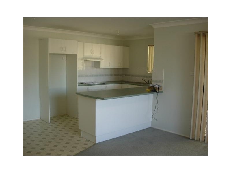 10/22 MATTES WAY, Bomaderry NSW 2541