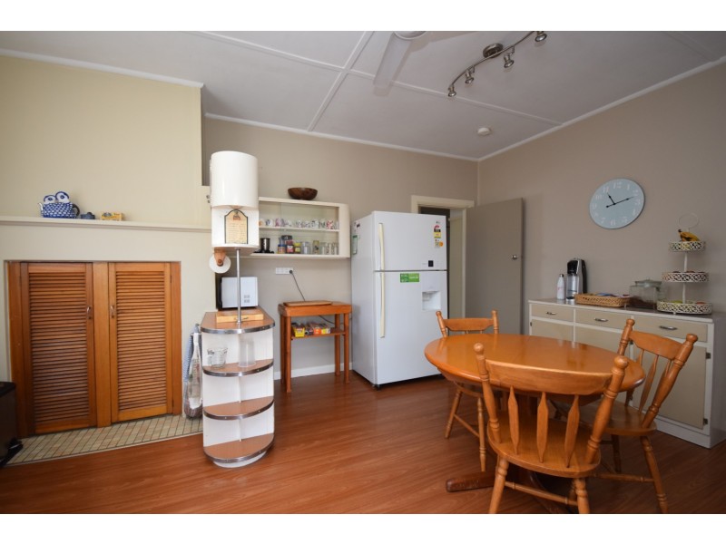 435 Princes Highway, Bomaderry NSW 2541