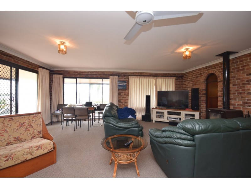 80 Greenwell Point Road, Greenwell Point NSW 2540