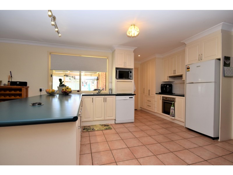 3 Rannoch Drive, Nowra NSW 2541