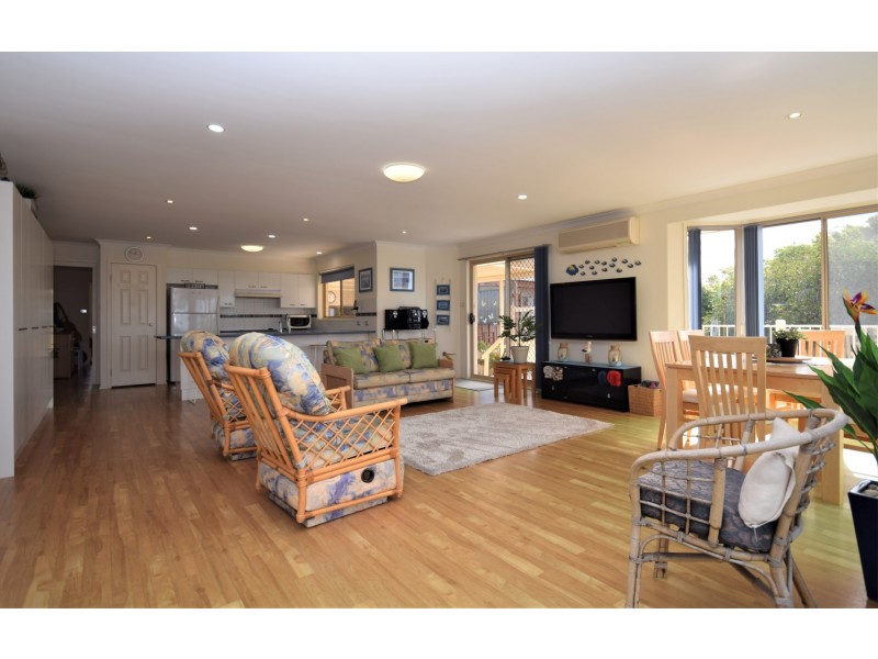 4 Jervis Street, Greenwell Point NSW 2540