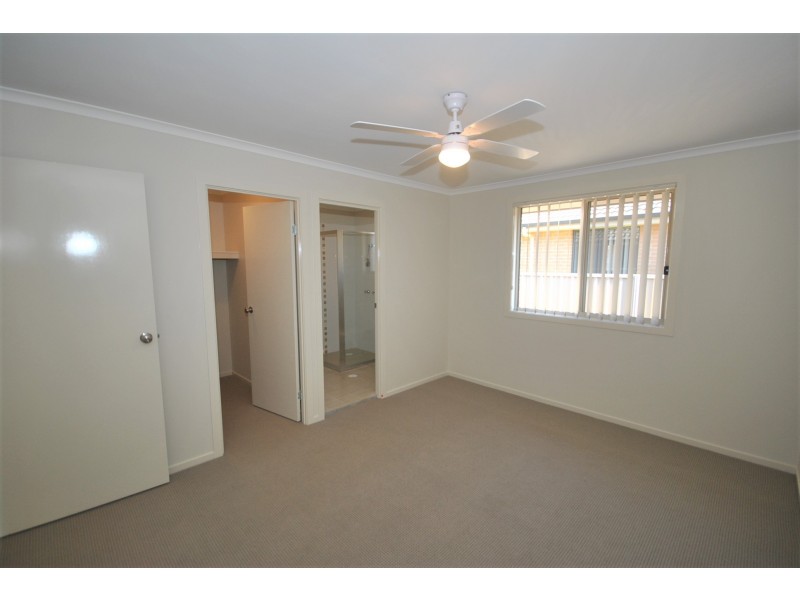 3 Candlebark Close, West Nowra NSW 2541