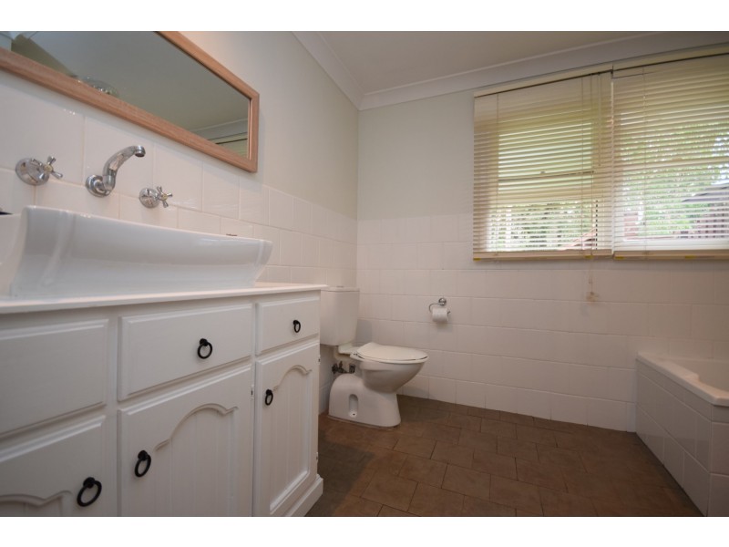 5 Elyard Drive, Nowra NSW 2541