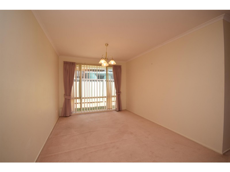 39 Illawarra Circuit, Worrigee NSW 2540
