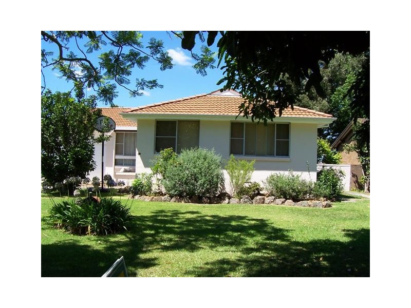 20 LYREBIRD DRIVE, Nowra NSW 2541