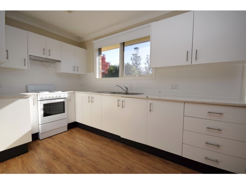 11 Monaghan Avenue, Nowra NSW 2541