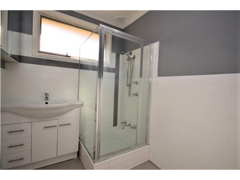 11 Monaghan Avenue, Nowra NSW 2541