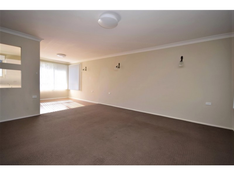 11 Monaghan Avenue, Nowra NSW 2541