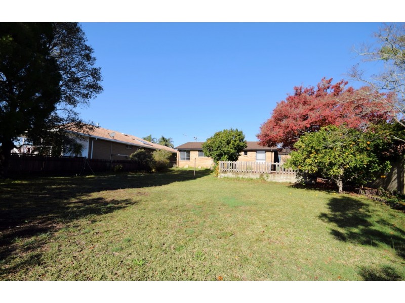 11 Monaghan Avenue, Nowra NSW 2541