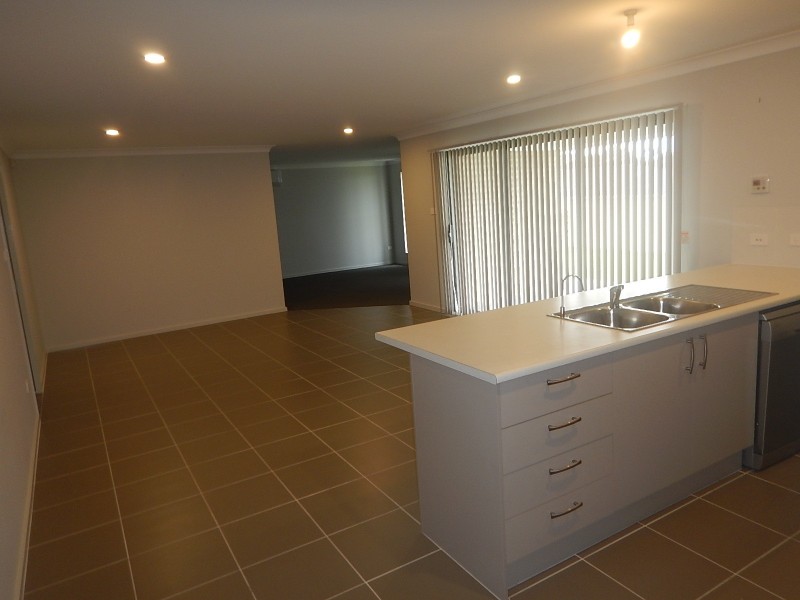 14 Curta Street, Worrigee NSW 2540