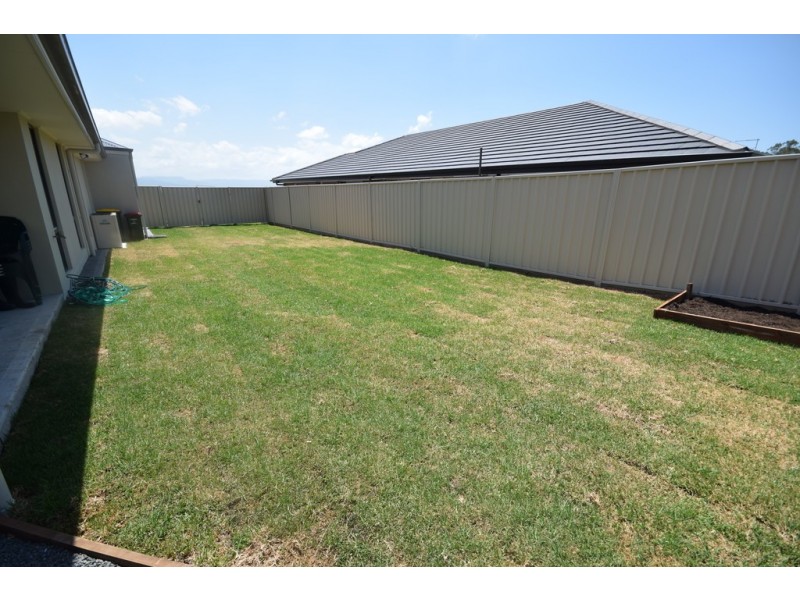 58 Jindalee Crescent, Nowra NSW 2541