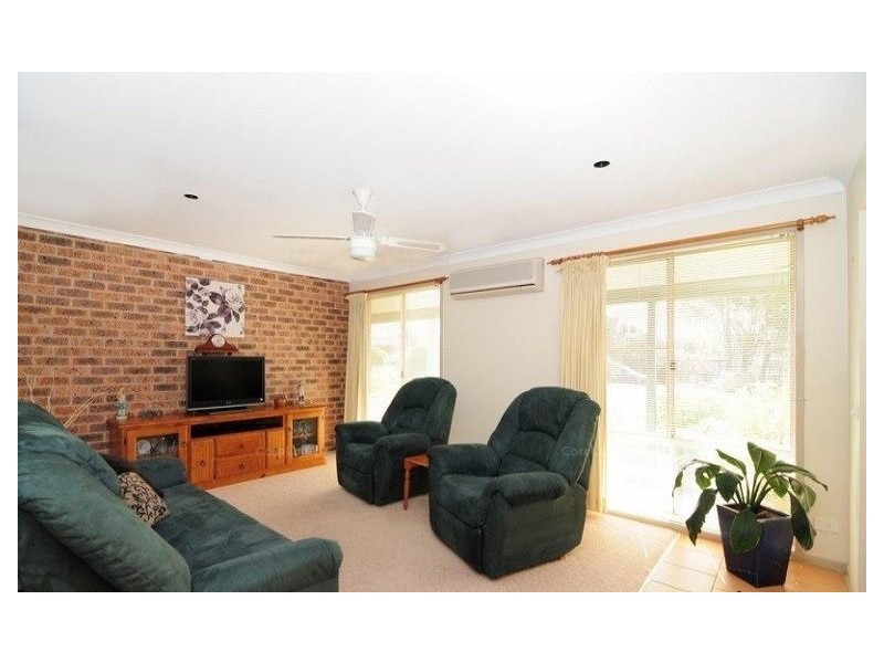 4 Illawarra Circuit, Worrigee NSW 2540