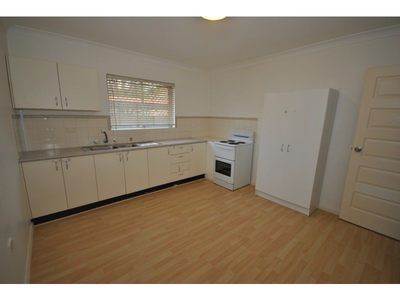 2/4-6 Morton Pde, Nowra NSW 2541