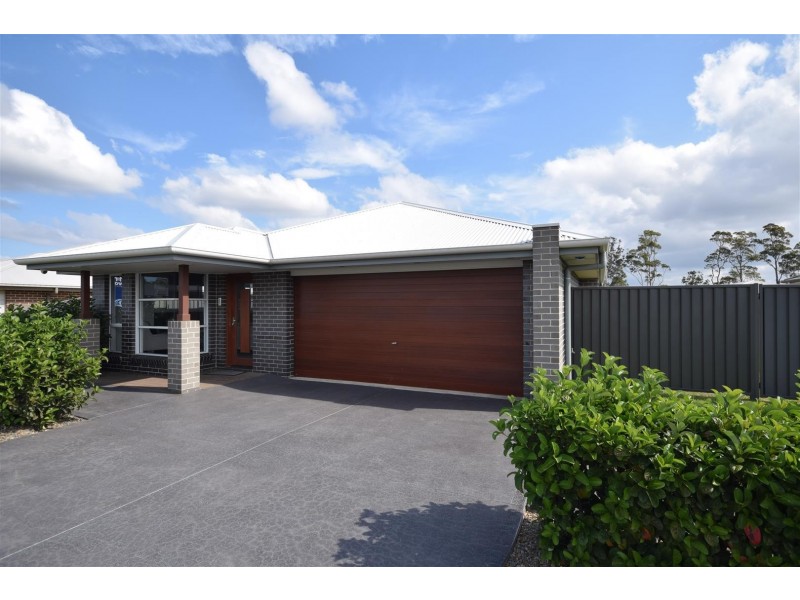 32 Firetail Street, South Nowra NSW 2541