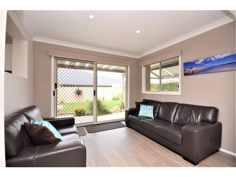 46 Blue Bell Way, Worrigee NSW 2540