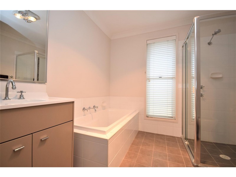 46 Blue Bell Way, Worrigee NSW 2540