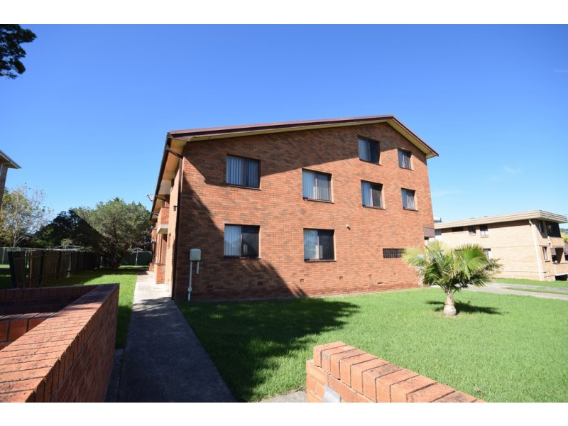 2/4 Shorland Place, Nowra NSW 2541