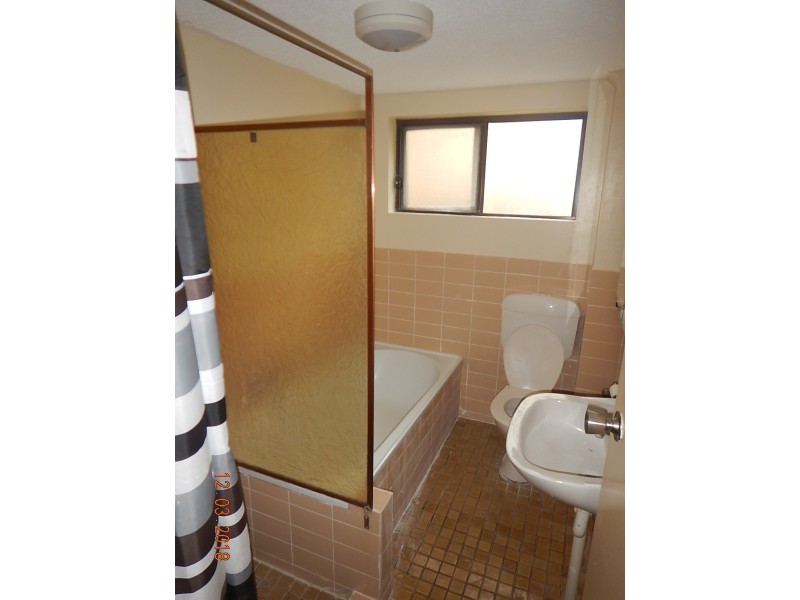 2/4 Shorland Place, Nowra NSW 2541