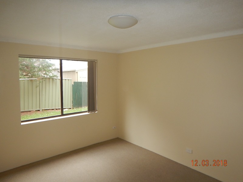 2/4 Shorland Place, Nowra NSW 2541