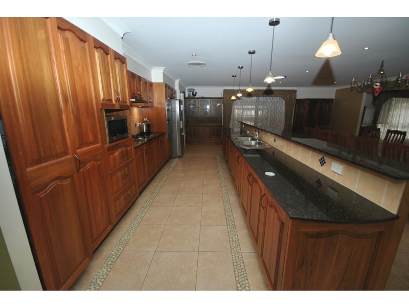 6 Tallon Way, Worrigee NSW 2540