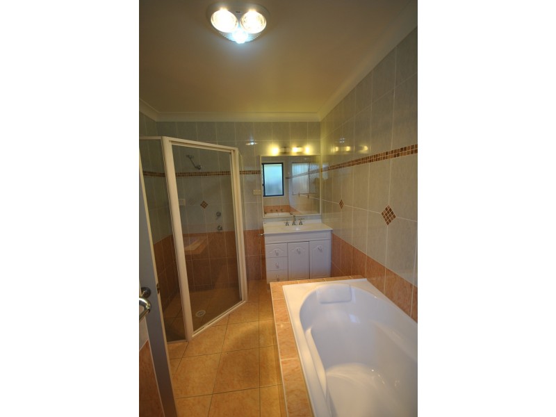6 Tallon Way, Worrigee NSW 2540