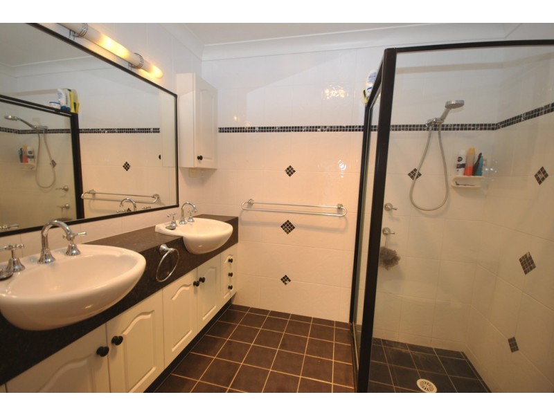 6 Tallon Way, Worrigee NSW 2540