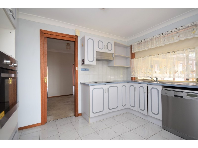 18 McKenzie Street, Nowra NSW 2541