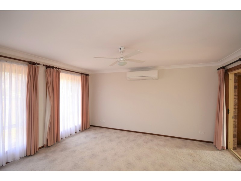 18 McKenzie Street, Nowra NSW 2541