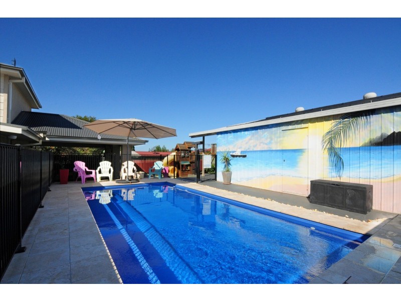 12 Isa Road, Worrigee NSW 2540