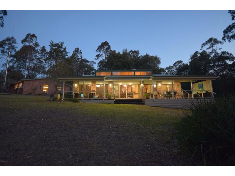 15 Paringa Road, Longreach NSW 2540