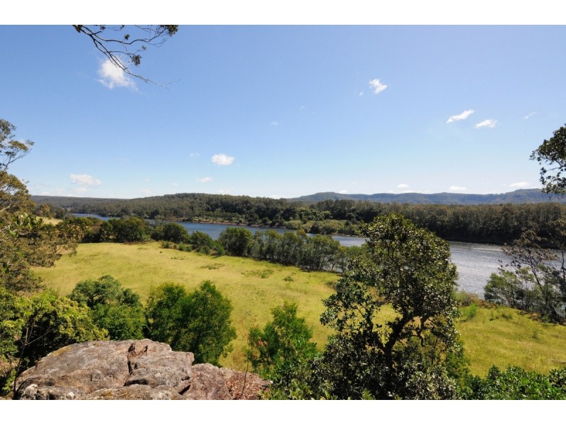 15 Paringa Road, Longreach NSW 2540