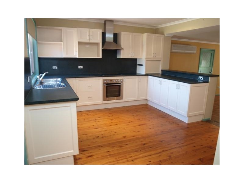 7 NELLORE PLACE, North Nowra NSW 2541