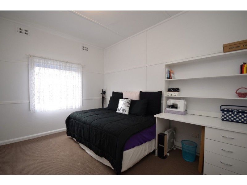 435 Princes Highway, Bomaderry NSW 2541
