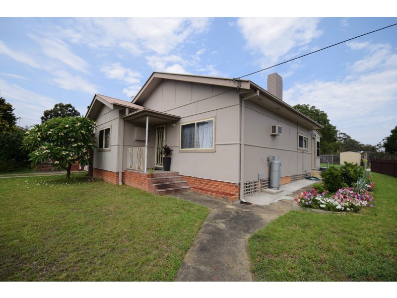 435 Princes Highway, Bomaderry NSW 2541
