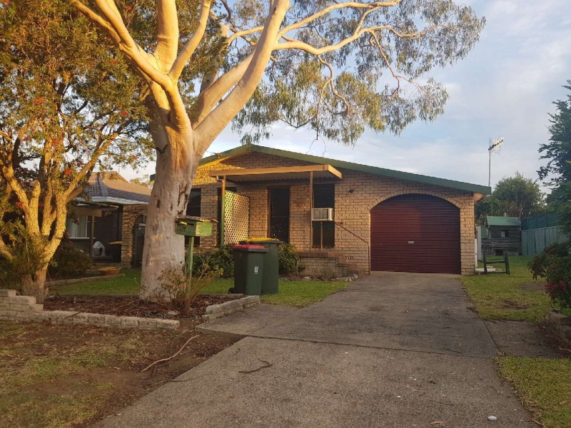 8 Page Avenue, North Nowra NSW 2541
