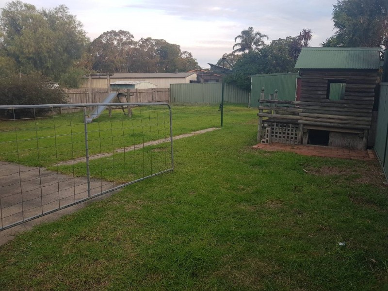 8 Page Avenue, North Nowra NSW 2541 Floorplan