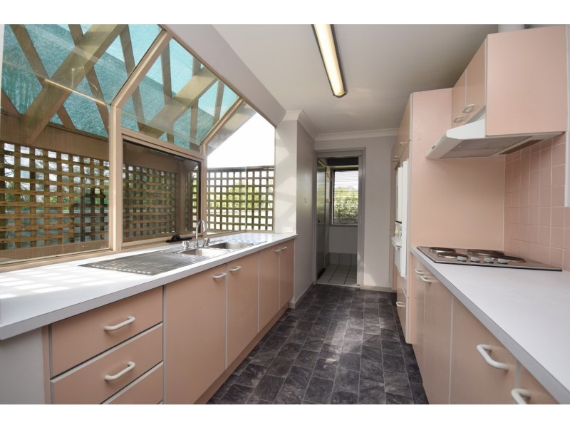 2 Tummell Close, West Nowra NSW 2541