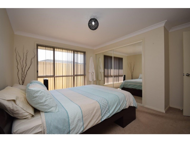 10 Neptune Place, Worrigee NSW 2540