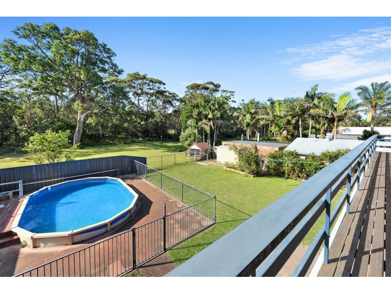 13 Lovegrove Street, Shoalhaven Heads NSW 2535