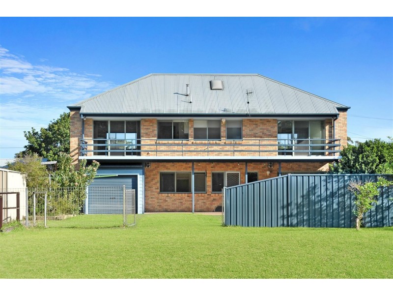 13 Lovegrove Street, Shoalhaven Heads NSW 2535