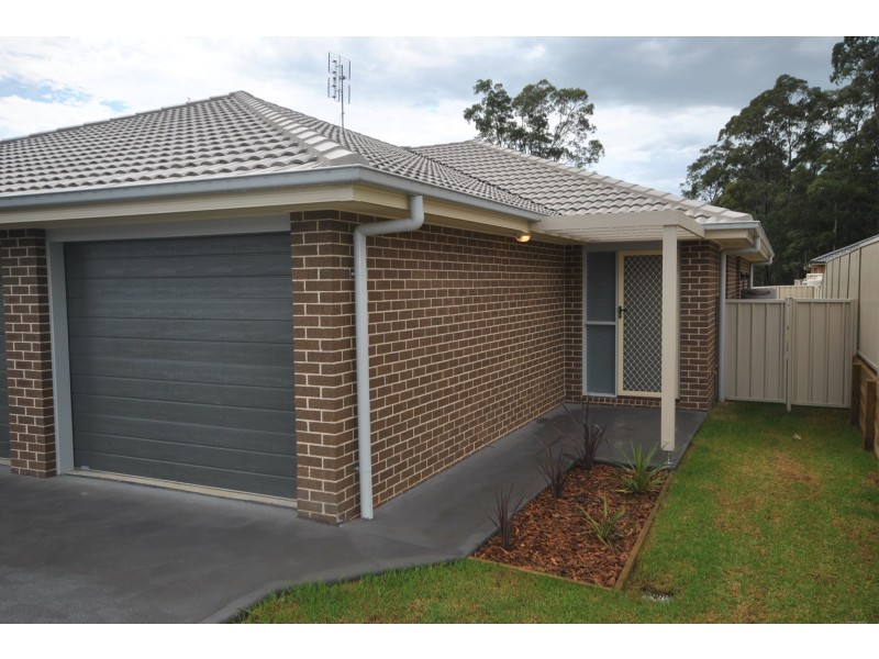 6A Flannelflower Ave, West Nowra NSW 2541