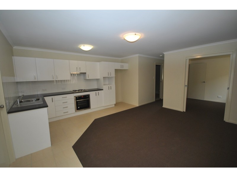 6A Flannelflower Ave, West Nowra NSW 2541