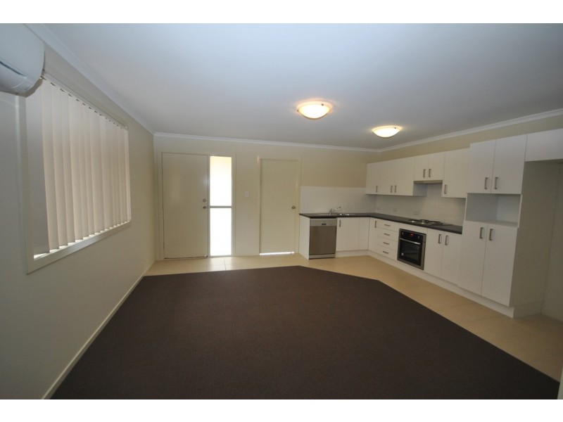 6A Flannelflower Ave, West Nowra NSW 2541