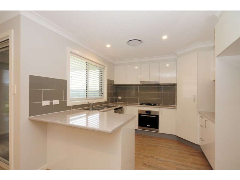 24 Wattlebird Road, South Nowra NSW 2541