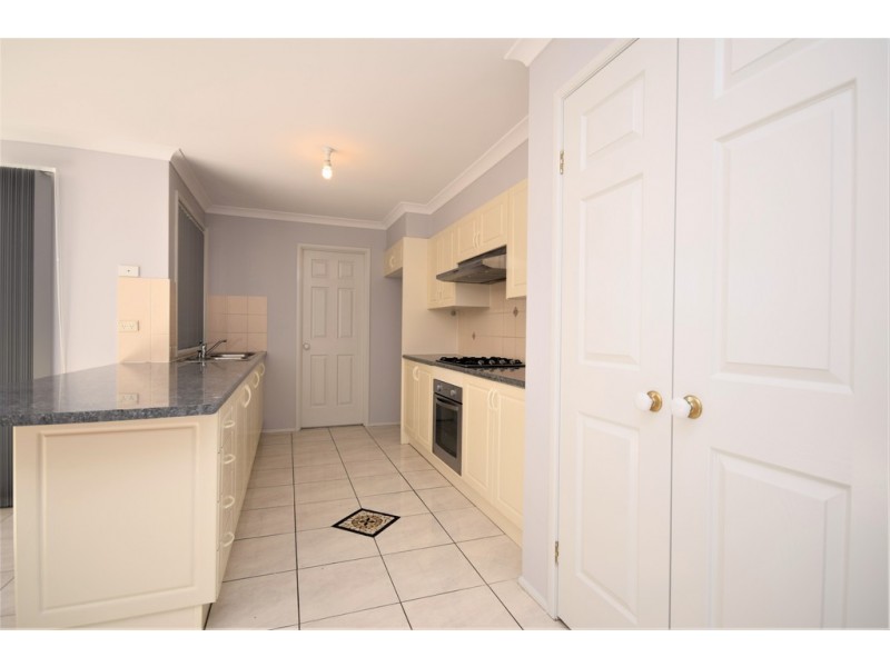 24 Carrington Park Drive, Nowra NSW 2541