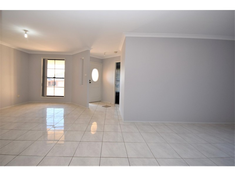 24 Carrington Park Drive, Nowra NSW 2541